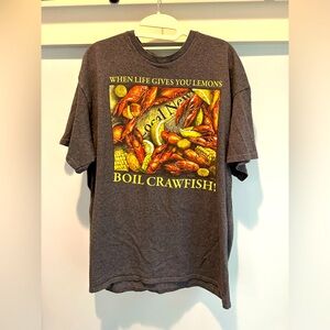 Delta When Life Gives You Lemons Boil Crawfish Short Sleeve Tshirt size XL